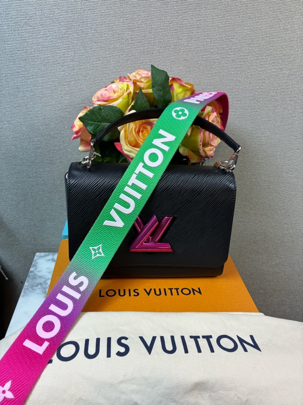 Louis Vuitton LV Black Epi Leather MM Twist Limited Edition Shoulder Bag - NWOT - Picture 3 of 16
